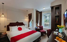 The Sinh Tourist Hotel & Travel